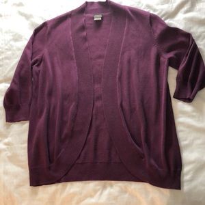 Salon studios, 3/4 sleeve over sweater women’s size medium